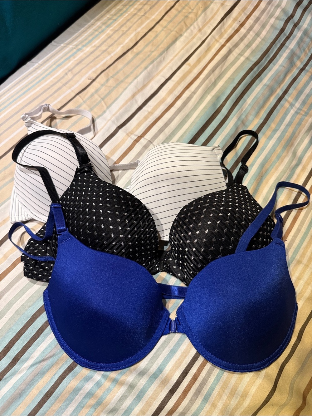Women’s Push-Up Bra Set - Blue, Black & White Size M